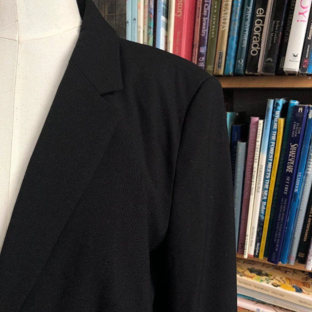 Classic Zara Blazer - Picture 3 of 4